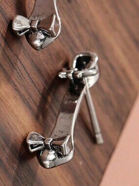 NWT- Antique Silver High Heel Stiletto Charm Drop Earrings Y2K Novelty Jewelry